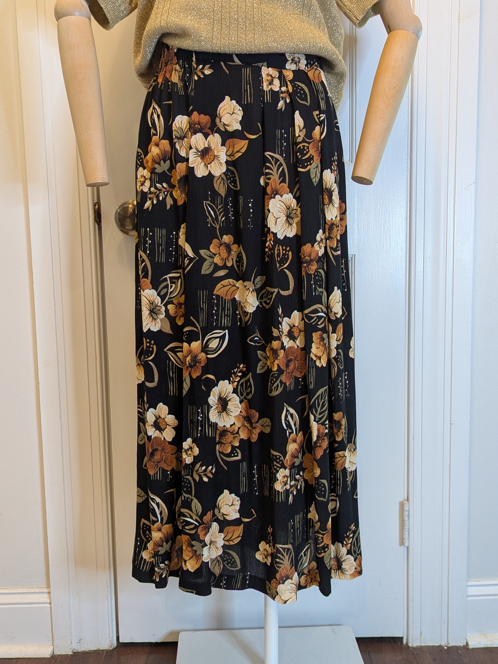 Vintage Floral Pleated Midi Skirt - Black with Brown & Cream Floral Sz 14 16